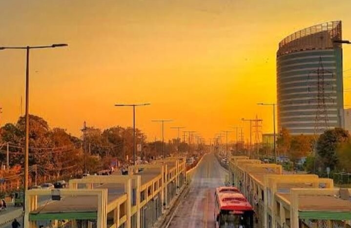 4 kanal Commercial plot for sale Lahore